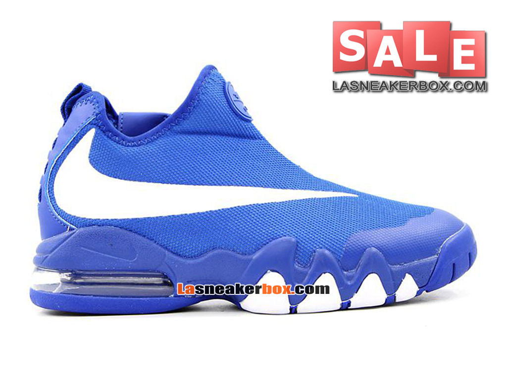 nike big swoosh shoe