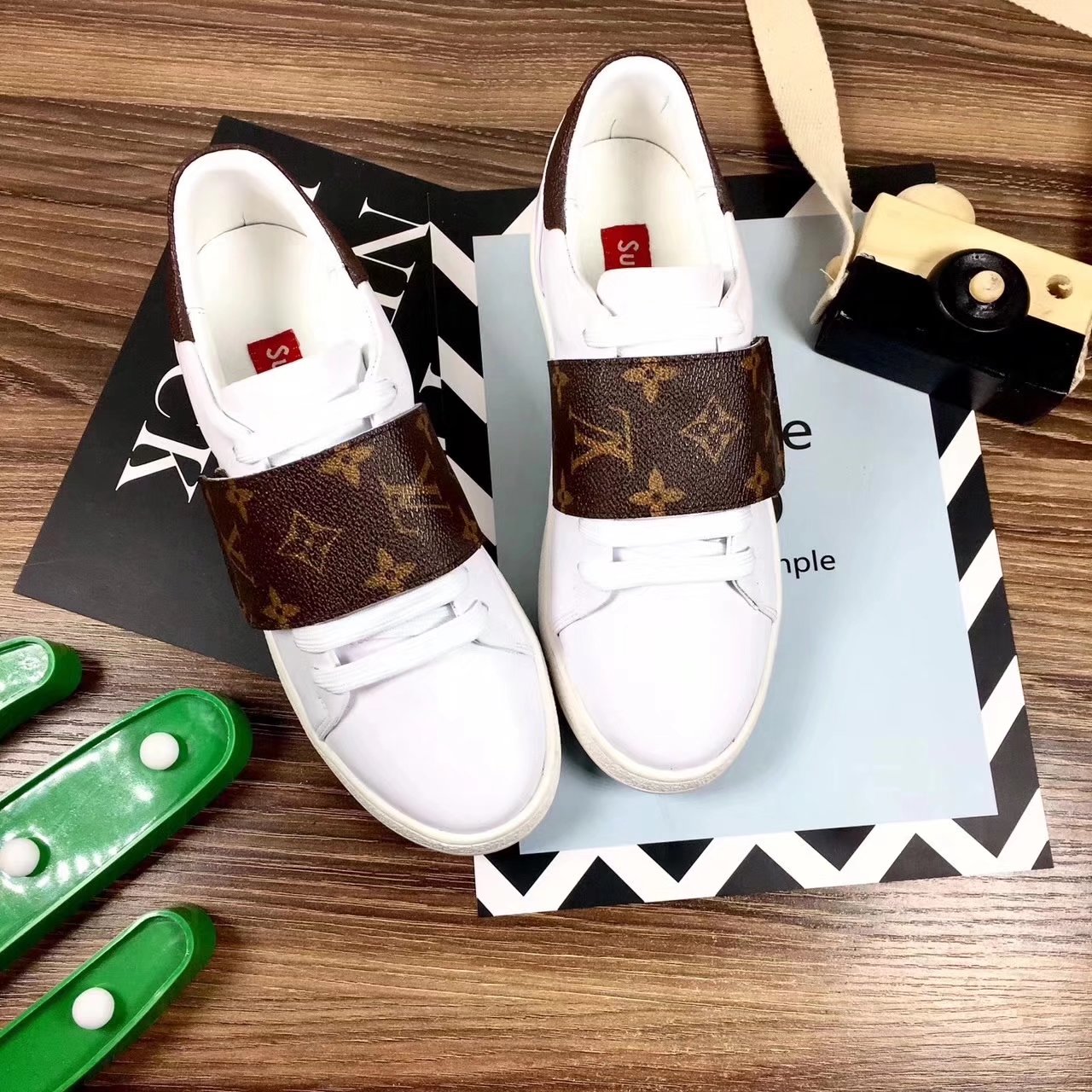 chaussure louis vuitton femme rose