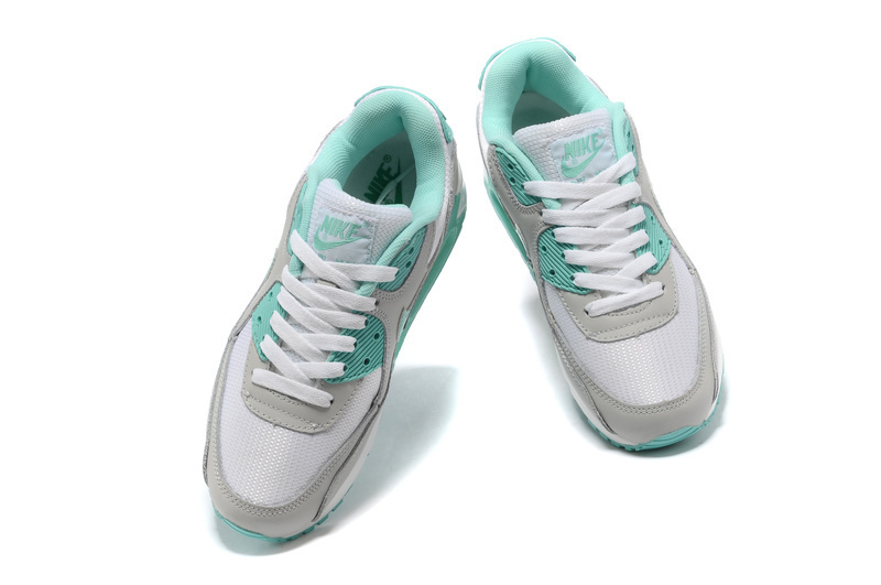 nike blanche et verte