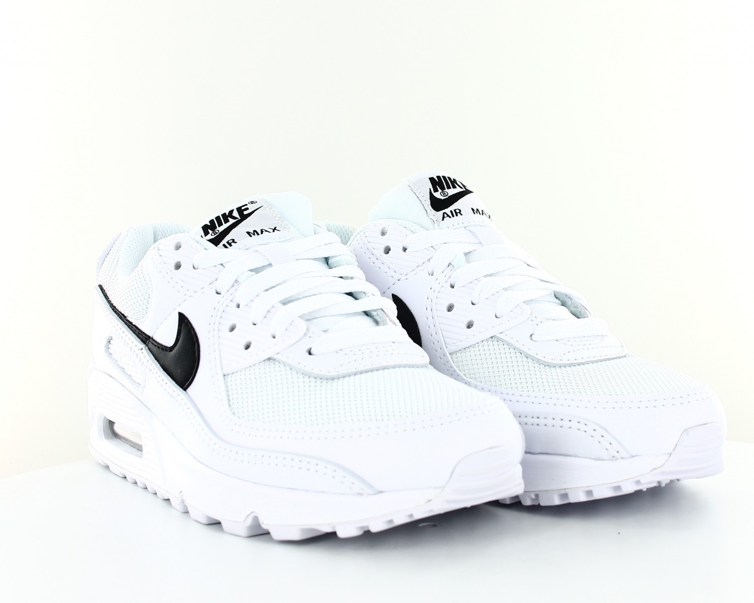 air max noir et blanche femme