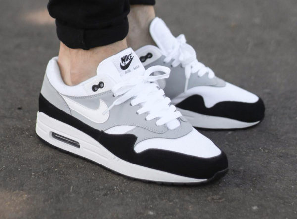 air max blanche et noir homme