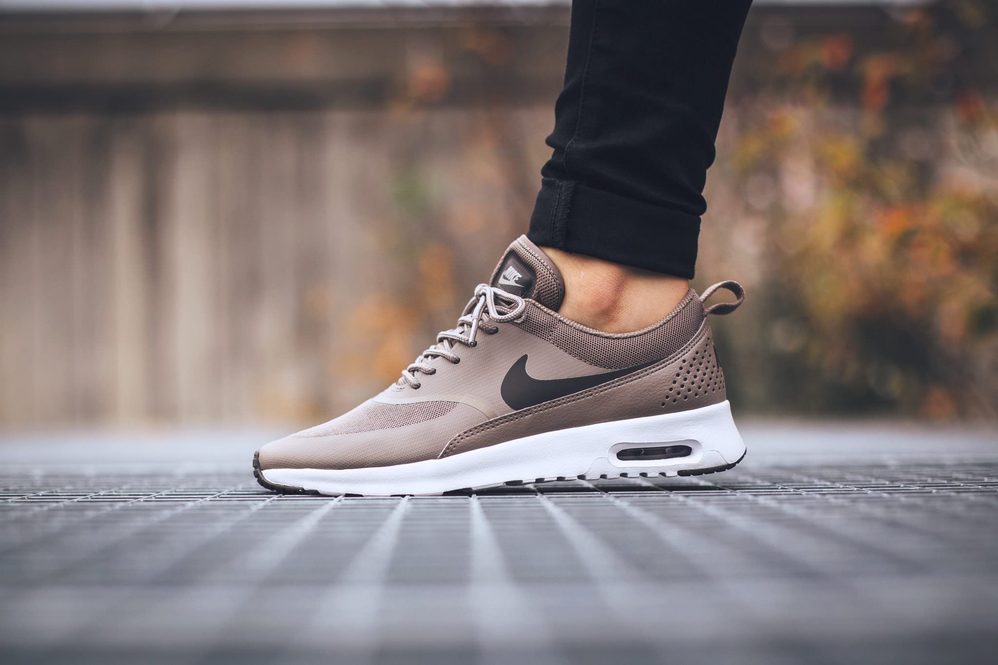 nike air max thea beige femme